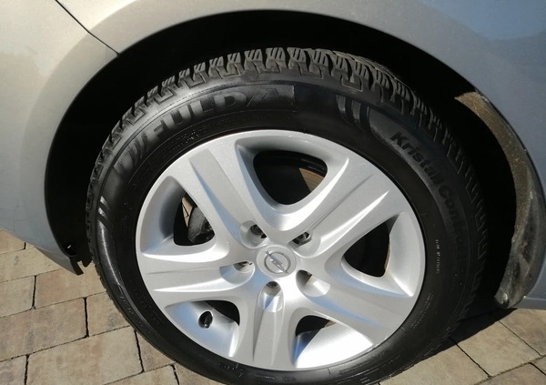 Opel Meriva cena 24900 przebieg: 166000, rok produkcji 2011 z Łask małe 781